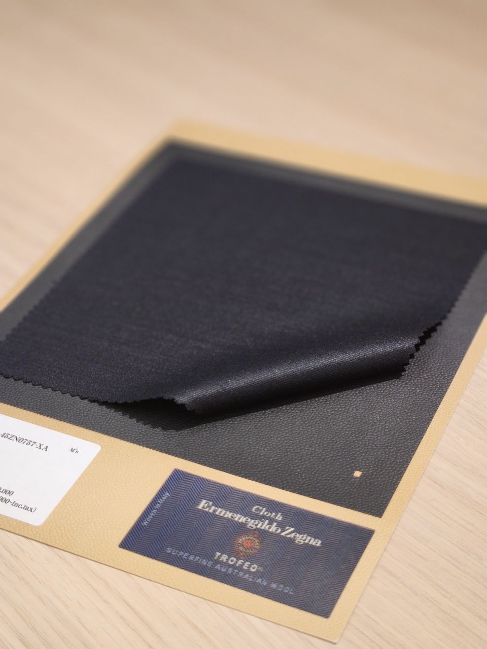 【美品】ユニバーサルランゲージ　スーツ　エルメネジルドゼニア　シルク混　紺　L 美品】ユニバーサルランゲージ スーツ エルメネジルドゼニア