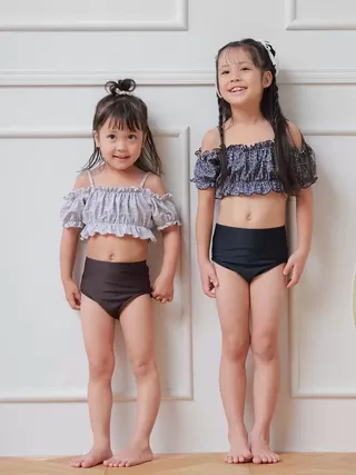 マヒナのママ様専用ページ #D13✨kissmark✨スキーウェア上下 150 ママさん