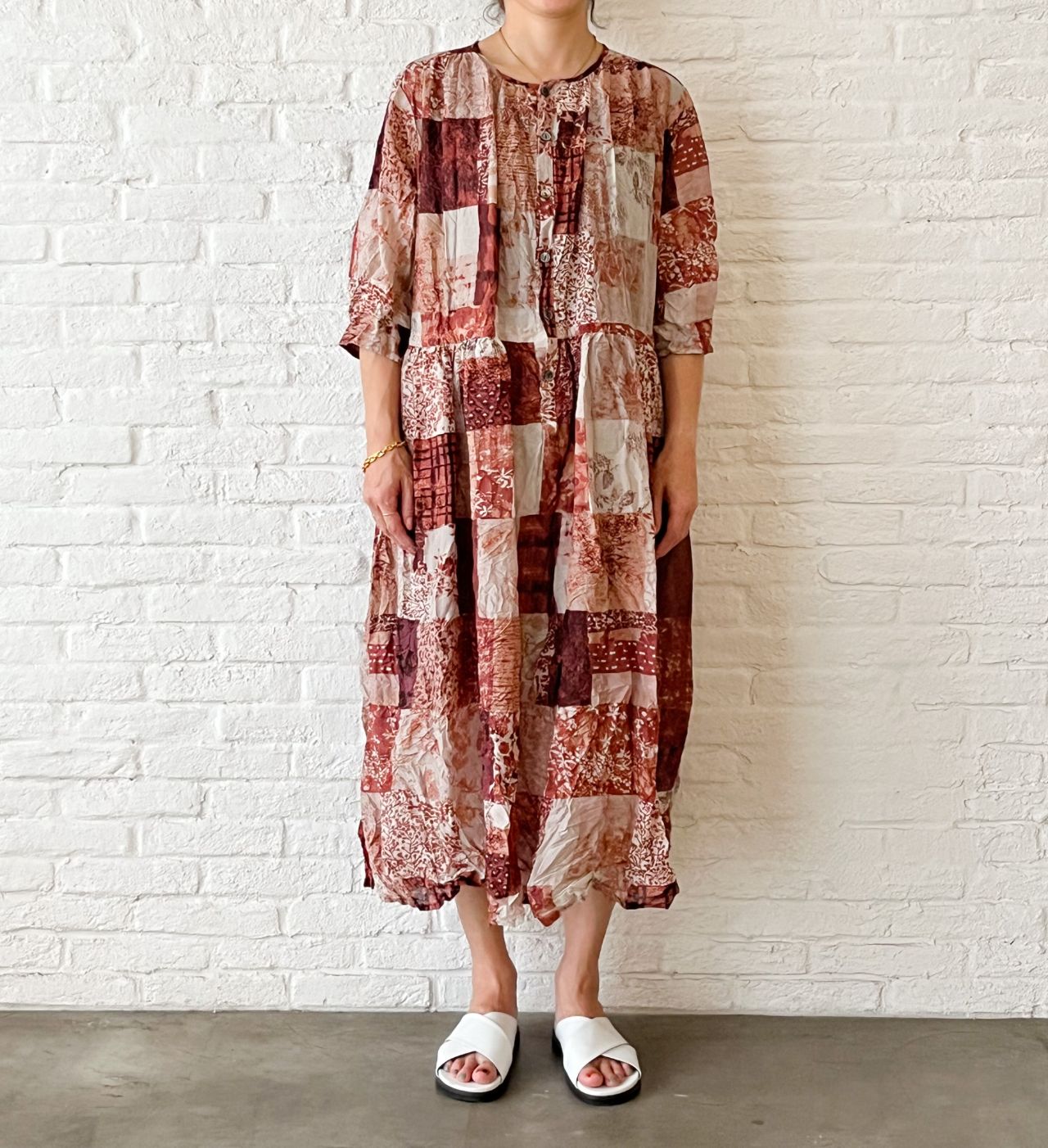 美品 パドカレ 洗える パッチワークワンピース シルク 綿 レース フリル セール】 薔薇格子プリントパッチワークワンピース （ロング