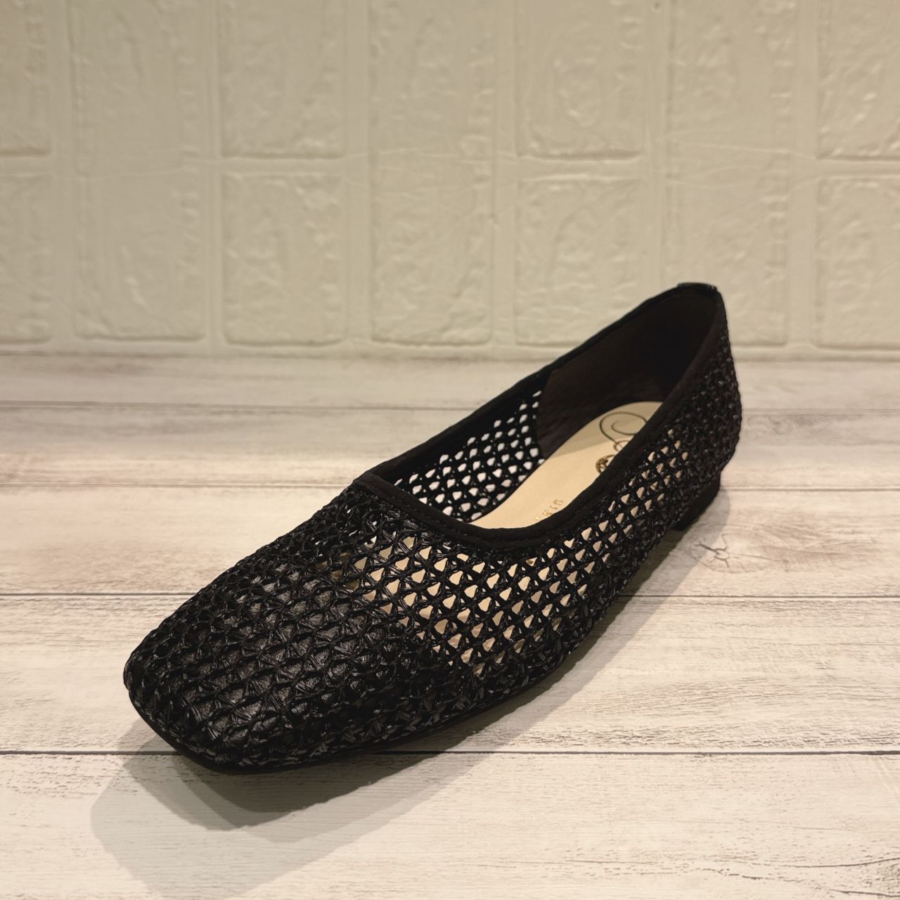 銀座Washington メッシュフラットシューズ 伸縮 黒×銀ラメ 新品 銀座Washington メッシュフラットシューズ 伸縮 黒×銀ラメ 新品