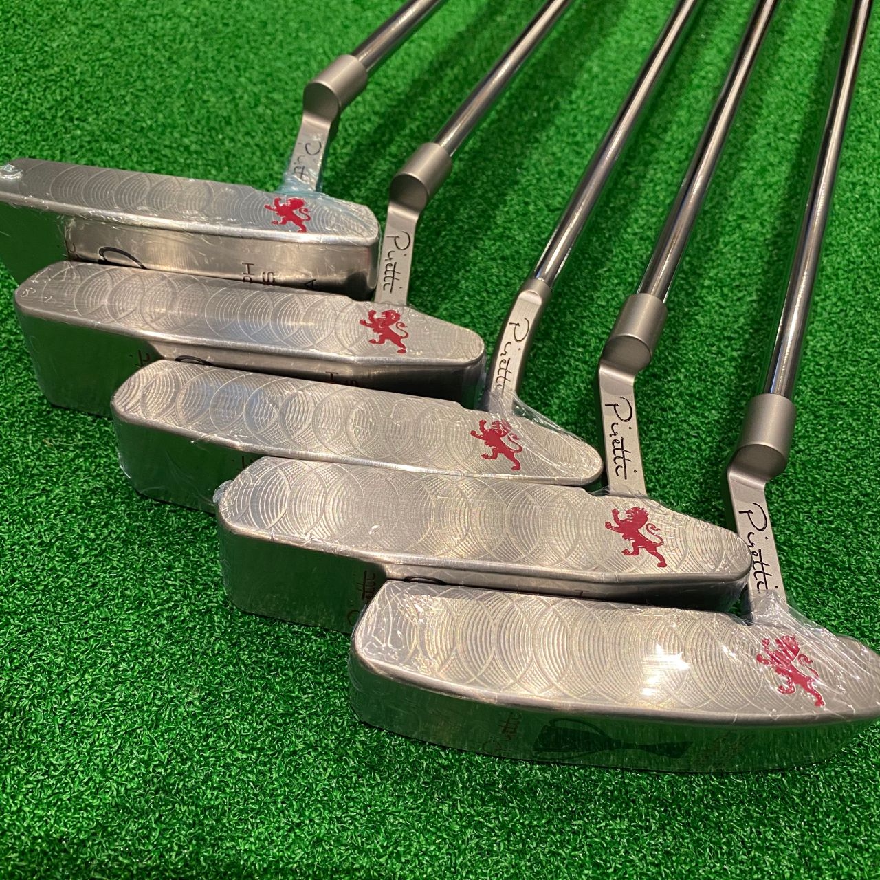 Piretti TRIUMPH | ゴルフ5 プレステージ新宿店 | ゴルフ5 / GOLF5