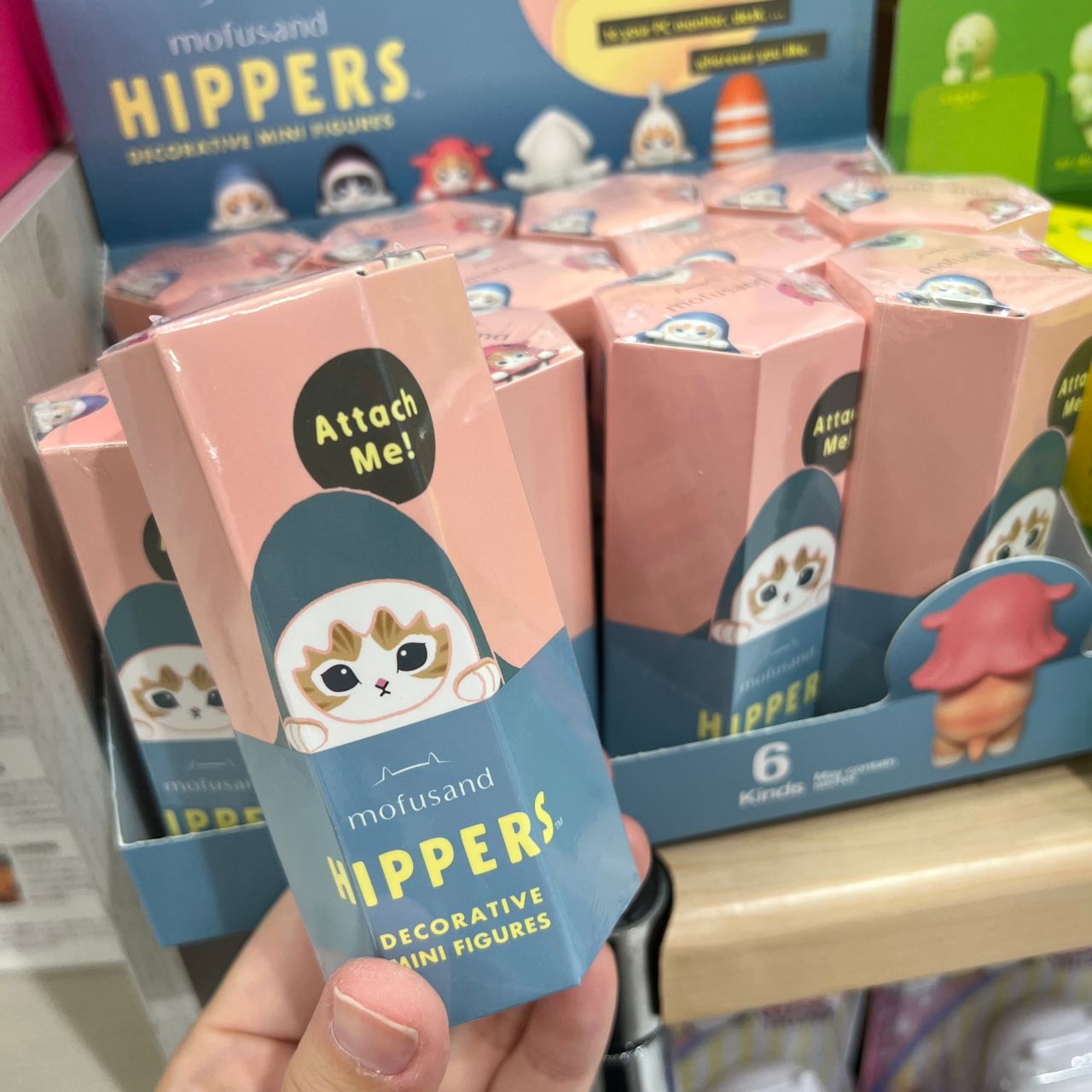 「ヒッパーズ　モフサンドコラボが登場！！」の写真