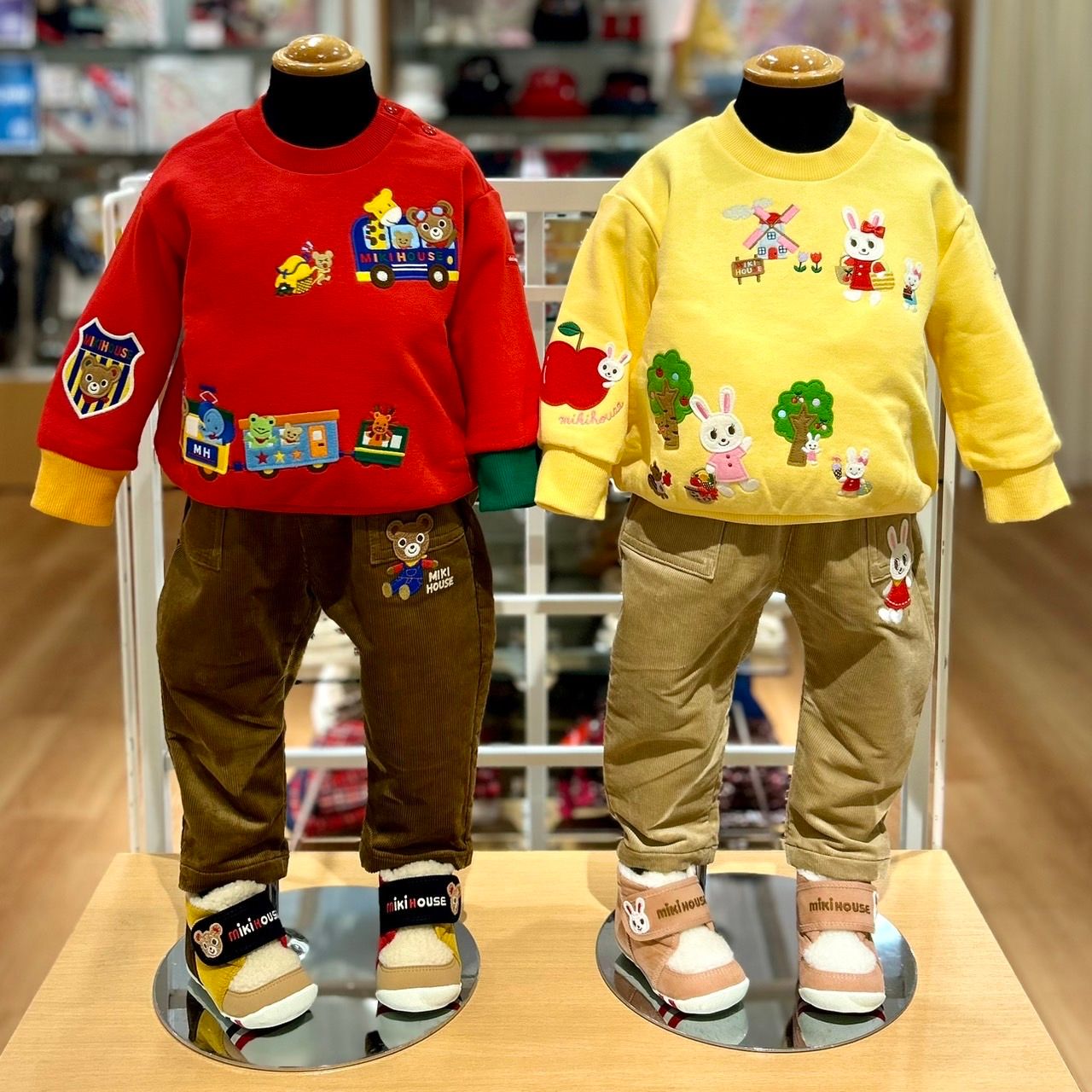 レア ミキハウス 恐竜 ジャケット レトロ MIKIHOUSEJEANS レア ミキハウス 恐竜 ジャケット レトロ MIKIHOUSEJEANS