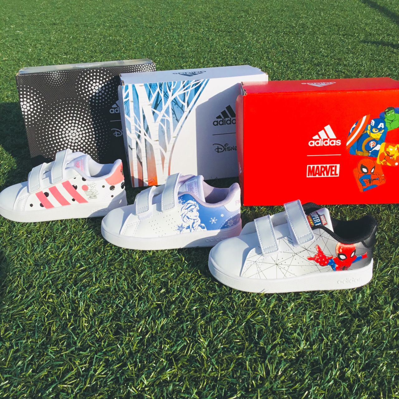 新商品 Adidas キャラクターコートス Greenbox藤井寺店 G Foot ジーフット の公式ブログ 人気シューズshopの最新情報