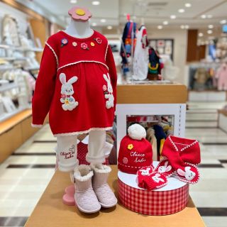チエコサク♡赤ニットシリーズ｜ミキハウスミキハウス 阪急うめだ本店