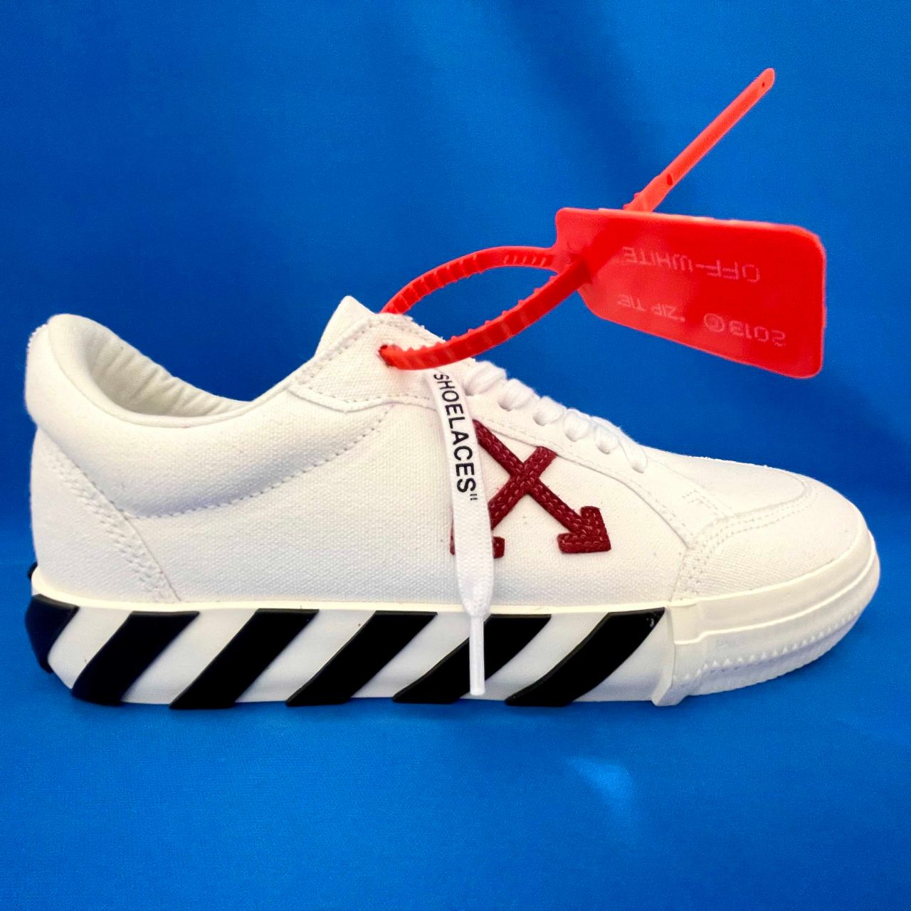 Off-White メンズスニーカー | マークイズ静岡店 | フィットハウス公式