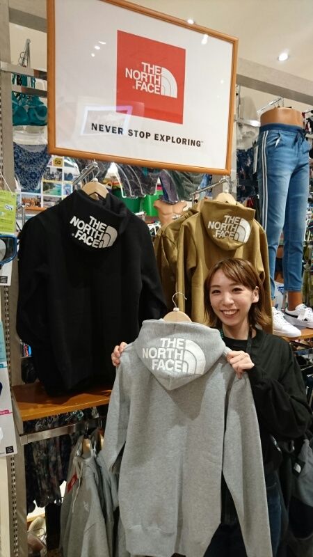 ノースフェイスリアビューパーカー入荷しました イオンモール草津店 Shop News ムラサキスポーツ Murasaki Sports公式サイト