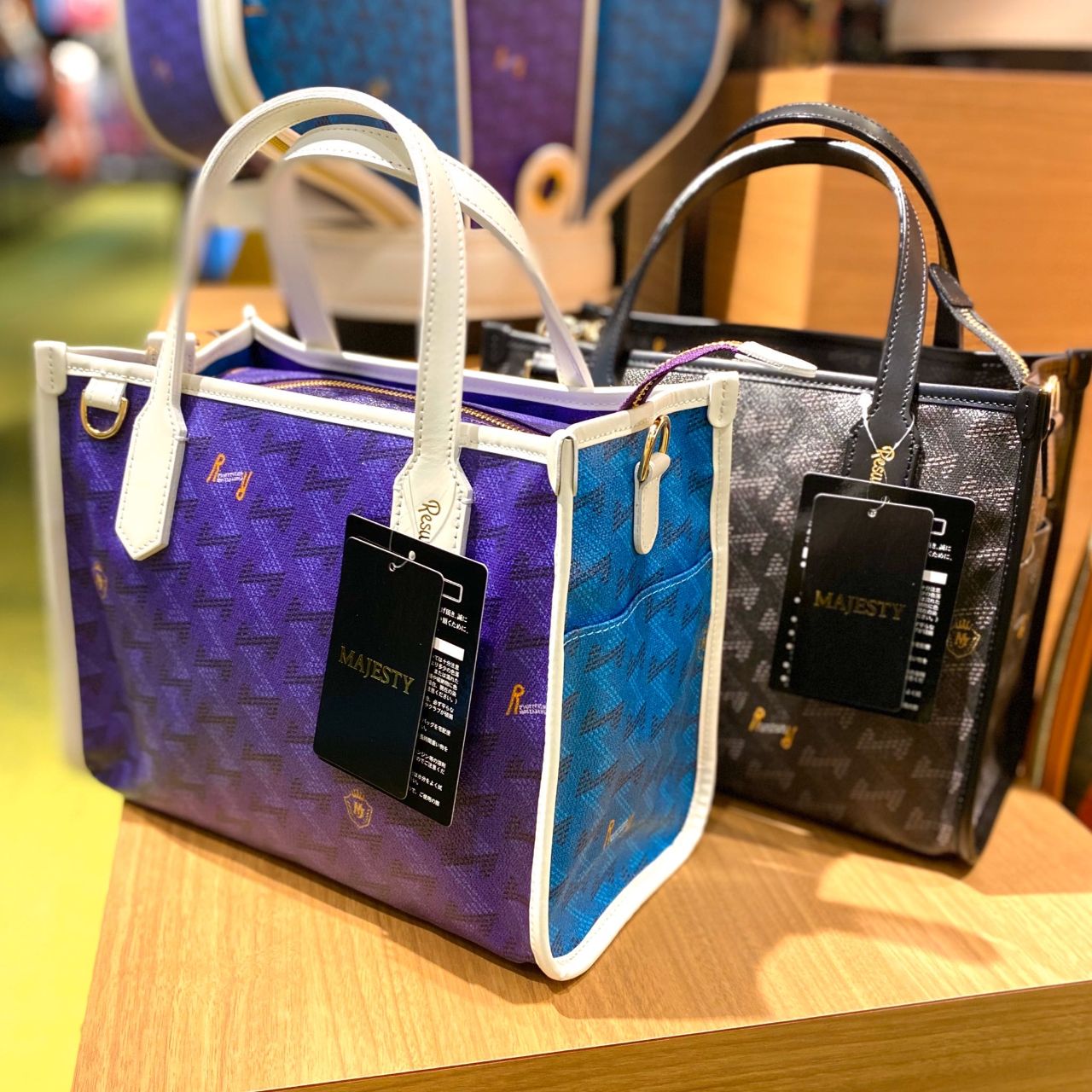 MAJESTY × Resurrection 8.5型キャディバッグ MAJESTY×Resurrection】キャディバッグ入荷 | ゴルフ5