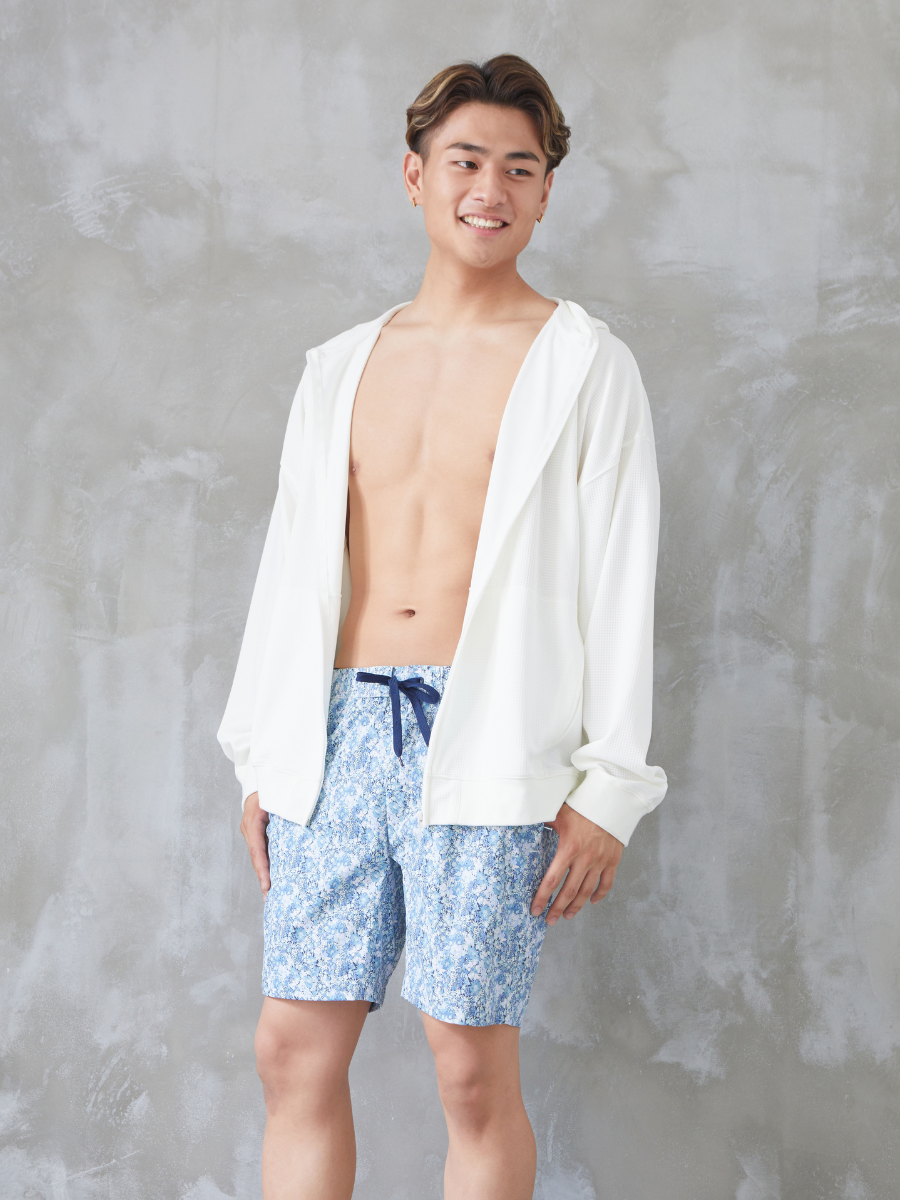 は*ま様 【新品✨️】ファイド　サーフパンツ　水着 ホワイト ストライプ　フィジ サーフパンツも多数取り揃えております* | 札幌三越 ALBOVE【札幌