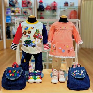 カラフルロゴ刺繍とギンガムチェックのTシャツ｜ミキハウスミキハウス