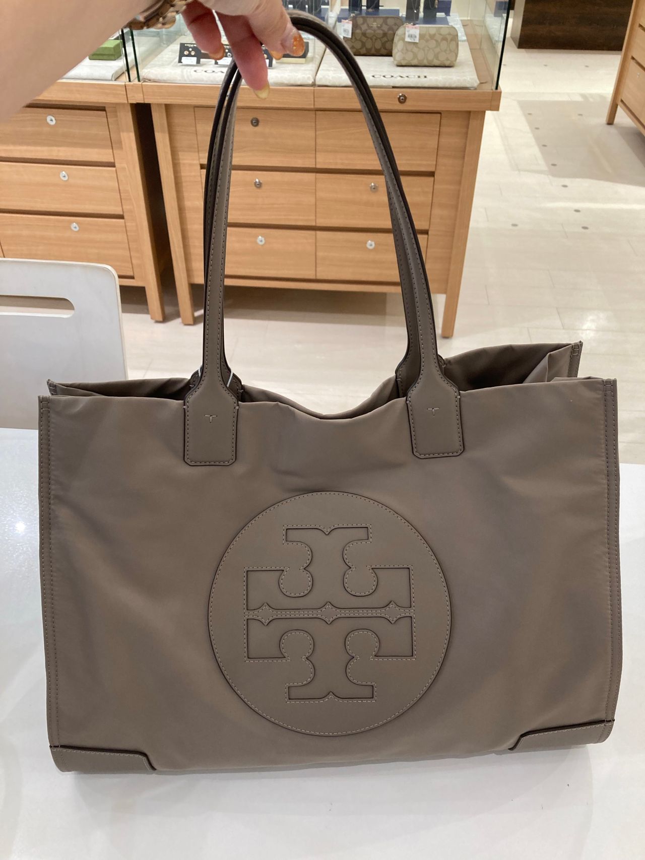 トリーバーチ定番トートバッグ！！ | リーフウォーク稲沢店