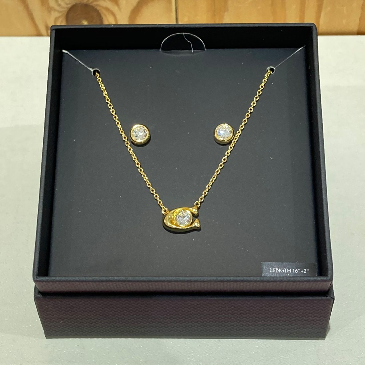 は*る様 COACH 花モチーフ ネックレス ピアスセット COACH 花モチーフ ネックレス ピアスセット コーチ ネックレス ゴールド