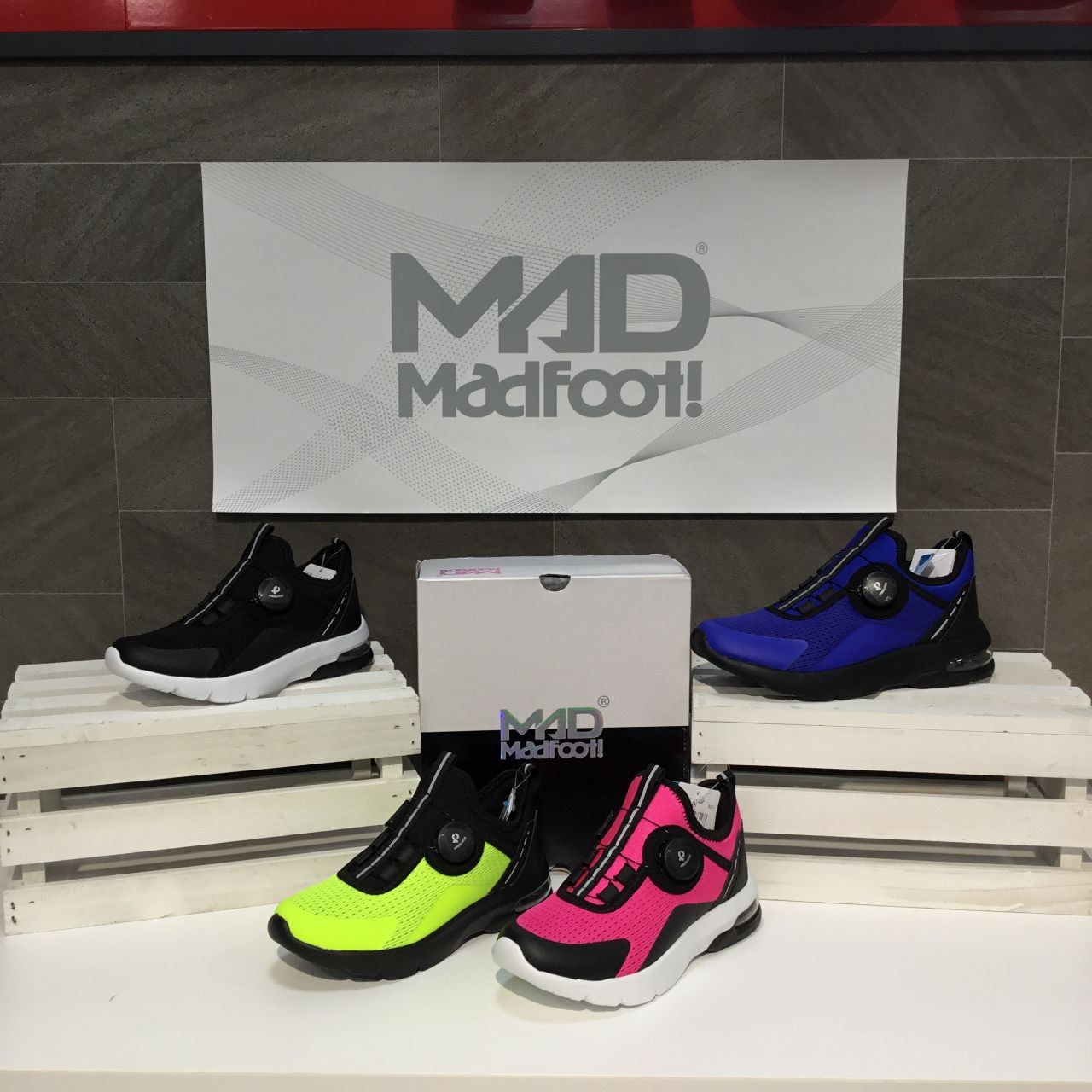 Madから ダイヤルの靴 登場しました Asbee イオンモール鈴鹿店 G Foot ジーフット の公式ブログ 人気シューズshopの最新情報 Madから ダイヤルの靴 登場しました Asbee イオンモール鈴鹿店 G Foot ジーフット の公式ブログ 人気シューズshopの最新情報