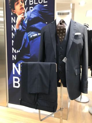 3ピーススーツ入荷☆新潟ラブラ万代店｜THE SUIT COMPANY 新潟