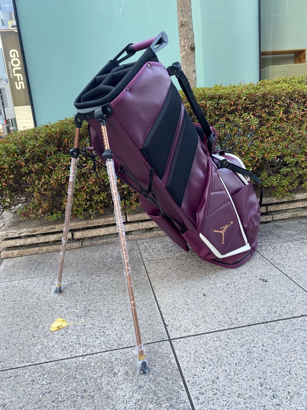 ジョーダンキャディバッグ】ナイキスタンド式ゴルフバッグ入荷