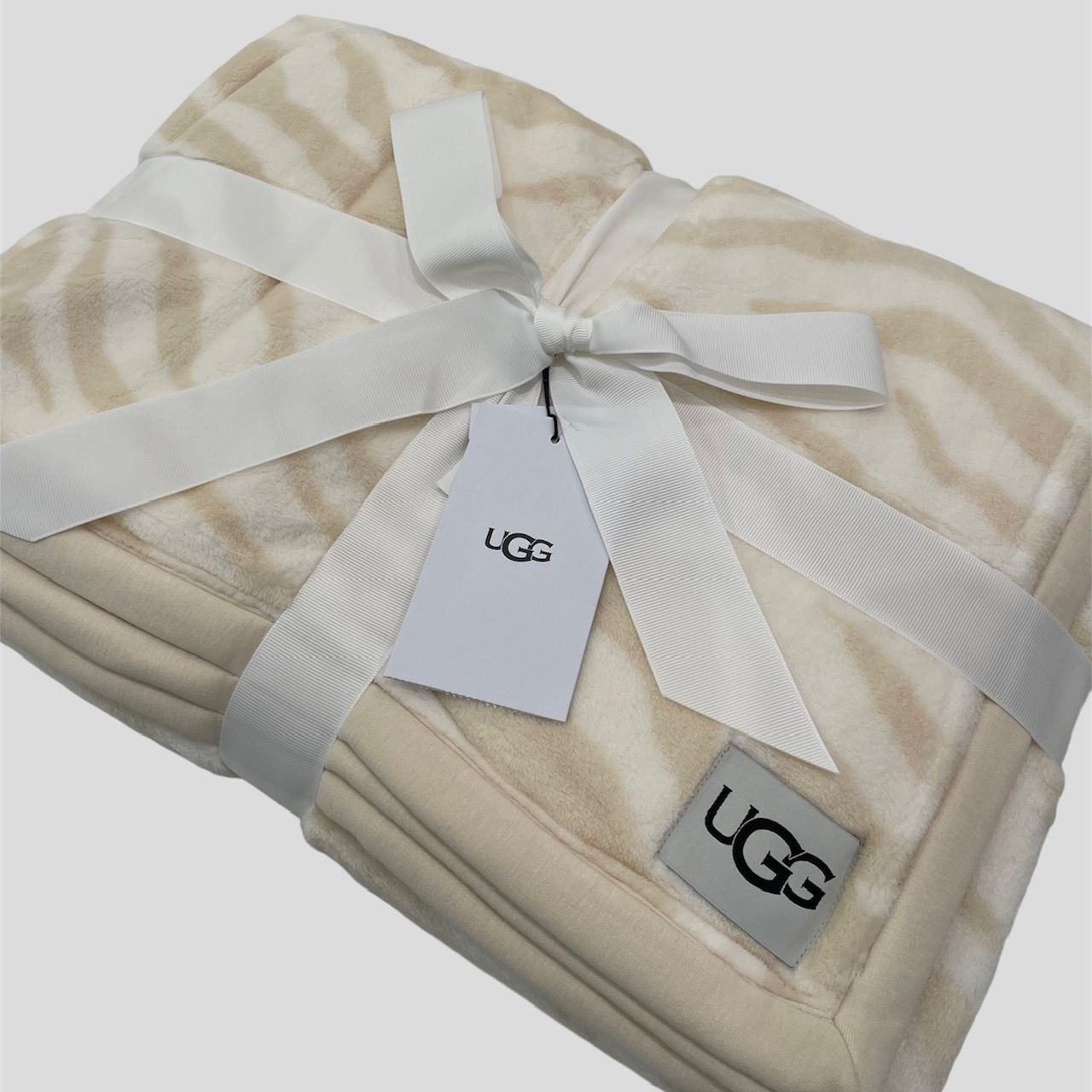 アグ【UGG】ブランケット入荷しました♡ イオンモール大日店 フィットハウス公式ショップブログFITHOUSEBLOG