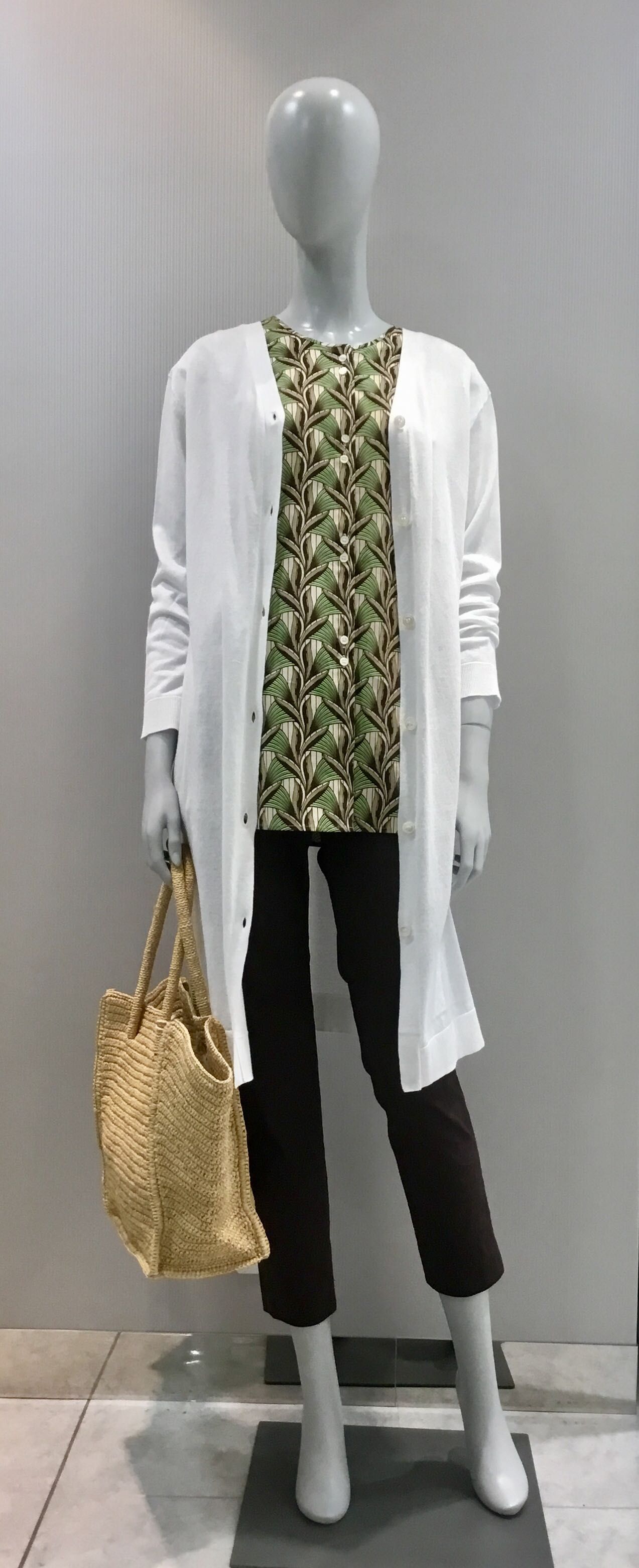 柄ブラウスの着まわし術 | 池袋西武店 | Theory luxe[セオリー 