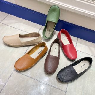 HACHI ナチュラルレザーフラットシューズ|銀座ワシントン 公式サイト