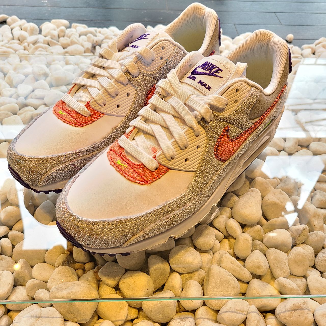 Nike ナイキ 新作airmax Royal Flash Royalflash 梅田 上野商会公式ブログポータルサイト