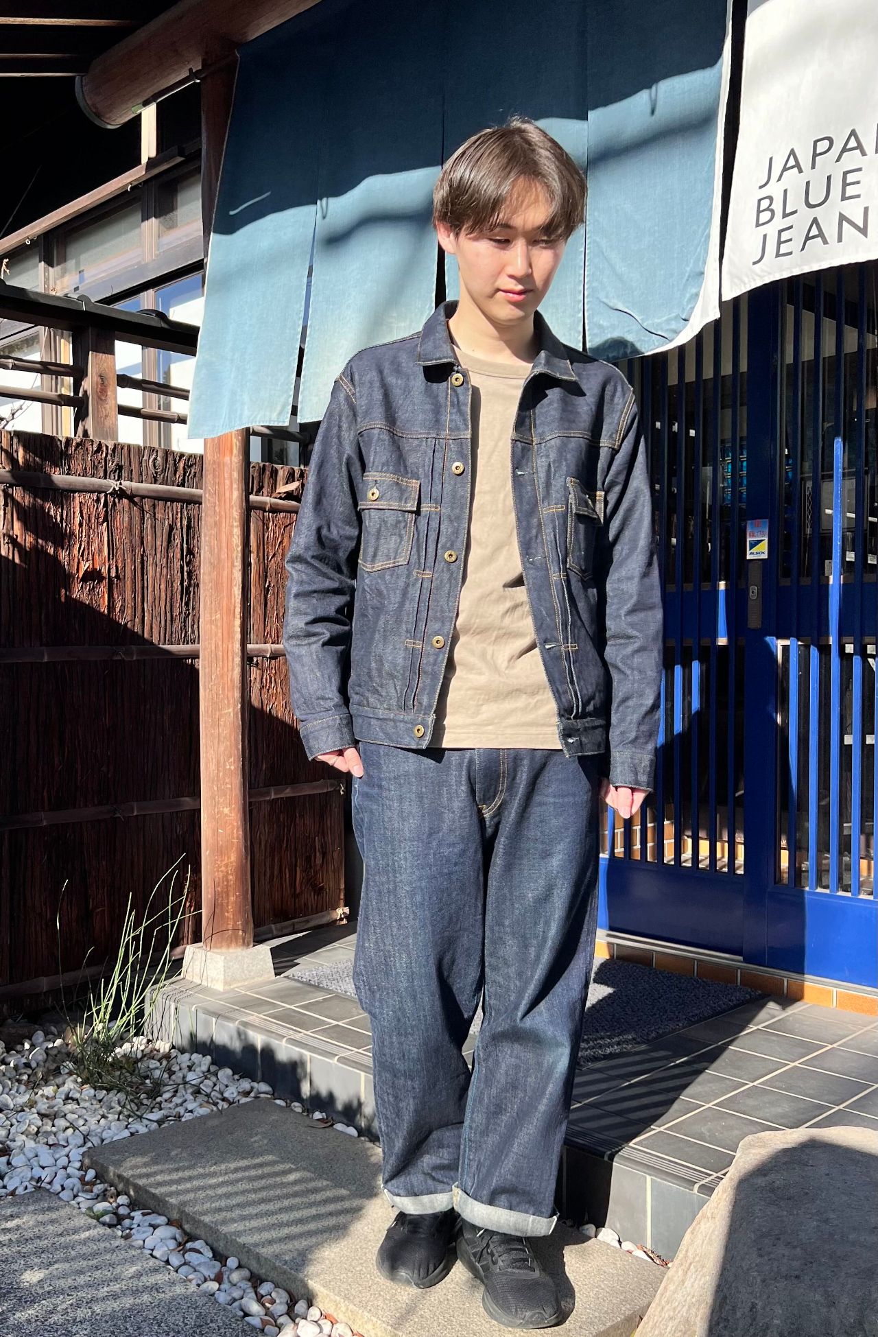ブルセット 今年はセットアップ、着ていきまーす｜JAPAN BLUE JEANS JAPAN