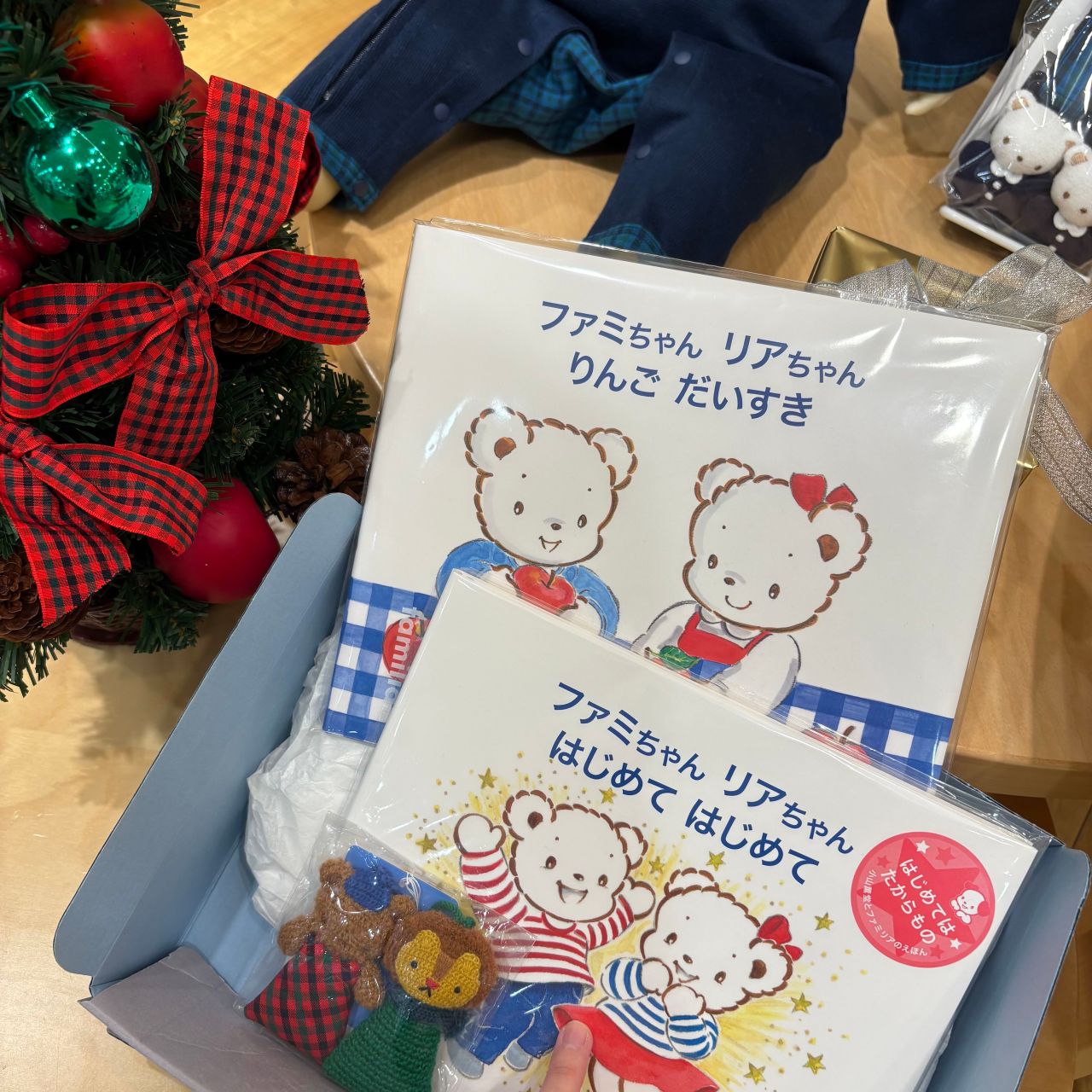 ⭐︎クリスマスプレゼントはお決まりですか？⭐︎｜ファミリア阪急