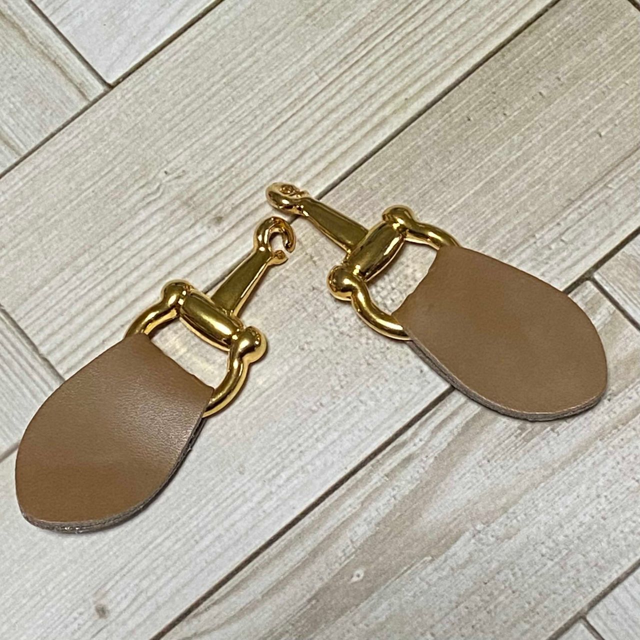 簡単ストールクリップ 本店 服飾館6階aフロア ボタン バックル 生地 手芸用品のオカダヤ Okadaya 公式ショップブログ