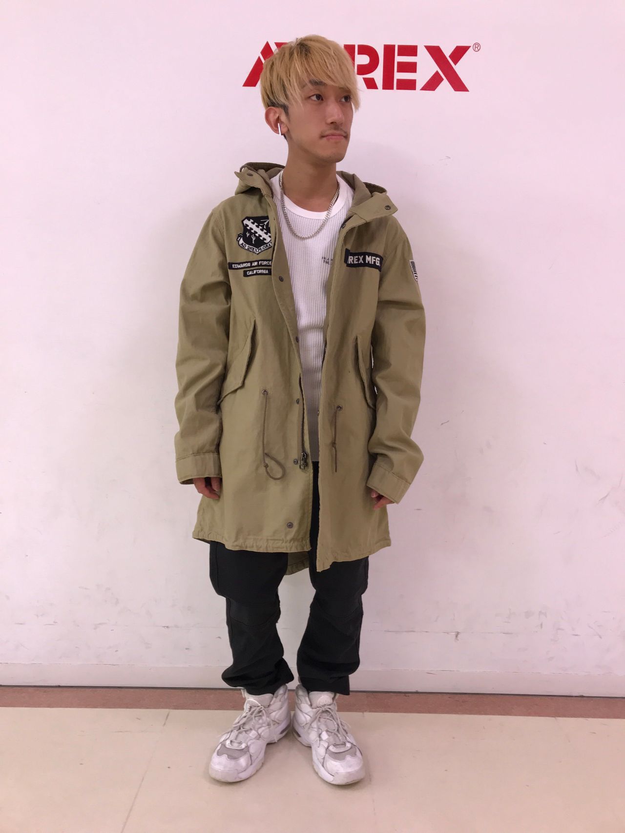 Avirex パッチドカスタムシェルパーカ ミリタリージャケット Maquillajeenoferta Com