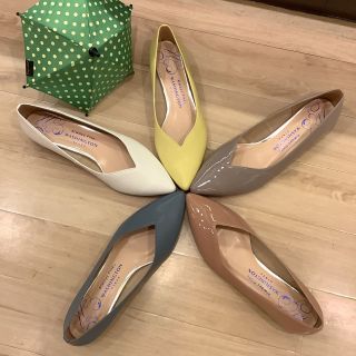 25センチ　クロ　パンプス 楽天市場】らくっション撥水フィットパンプス/135895 GLOBAL