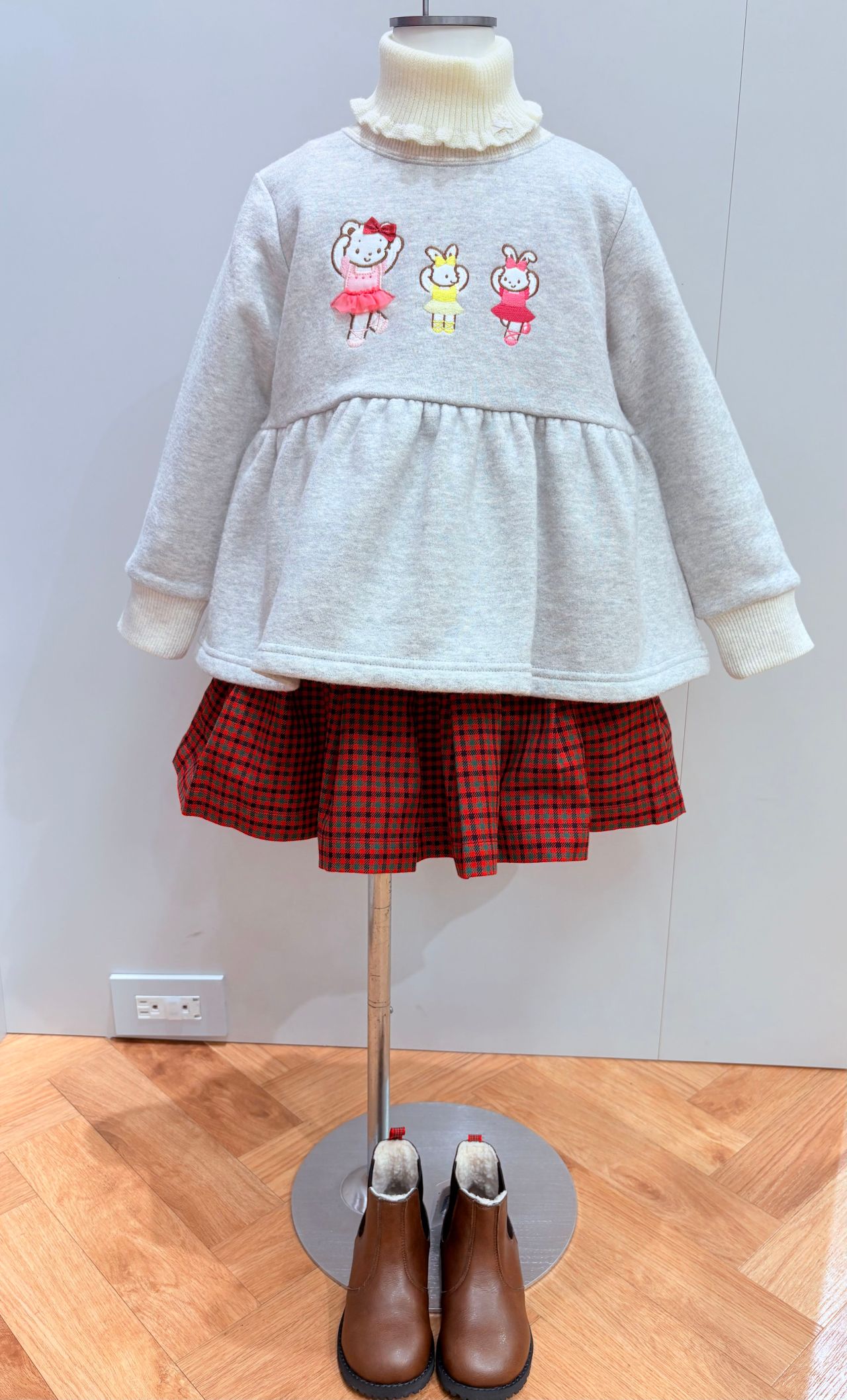 ファミちゃんとあたたか冬支度♪｜ファミリア大阪髙島屋の公式ブログ