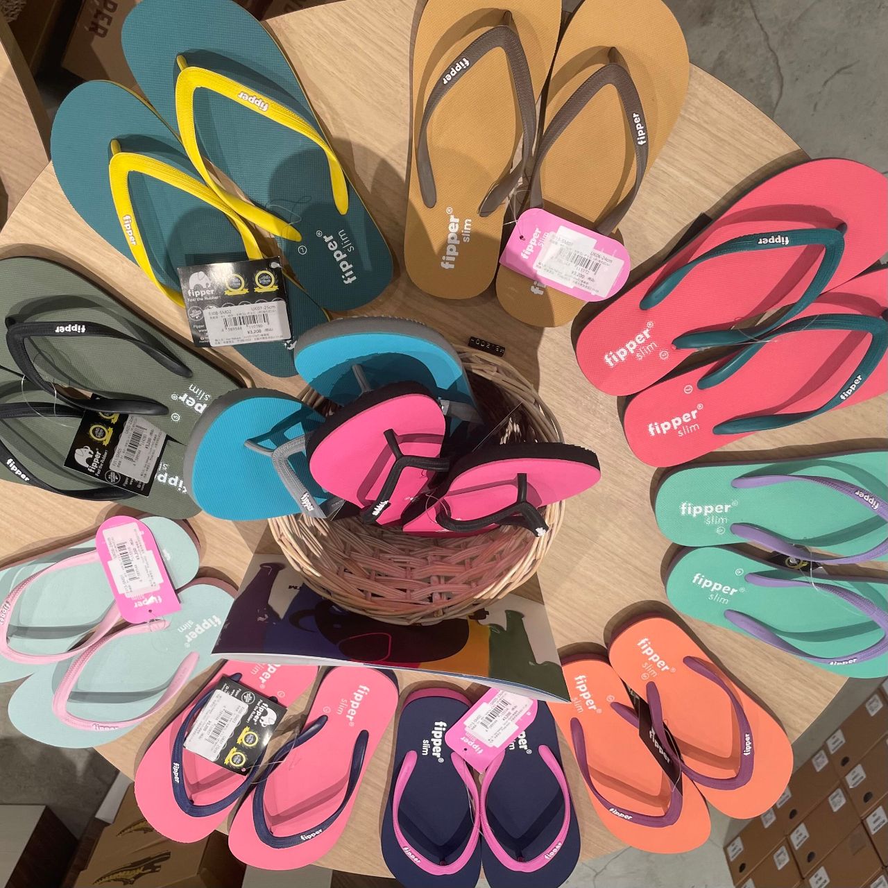  SLIPPER☆デザインビーサン Feel the Rubber ! 【FIPPER】のビーサン！ | WASH たまプラーザテラス