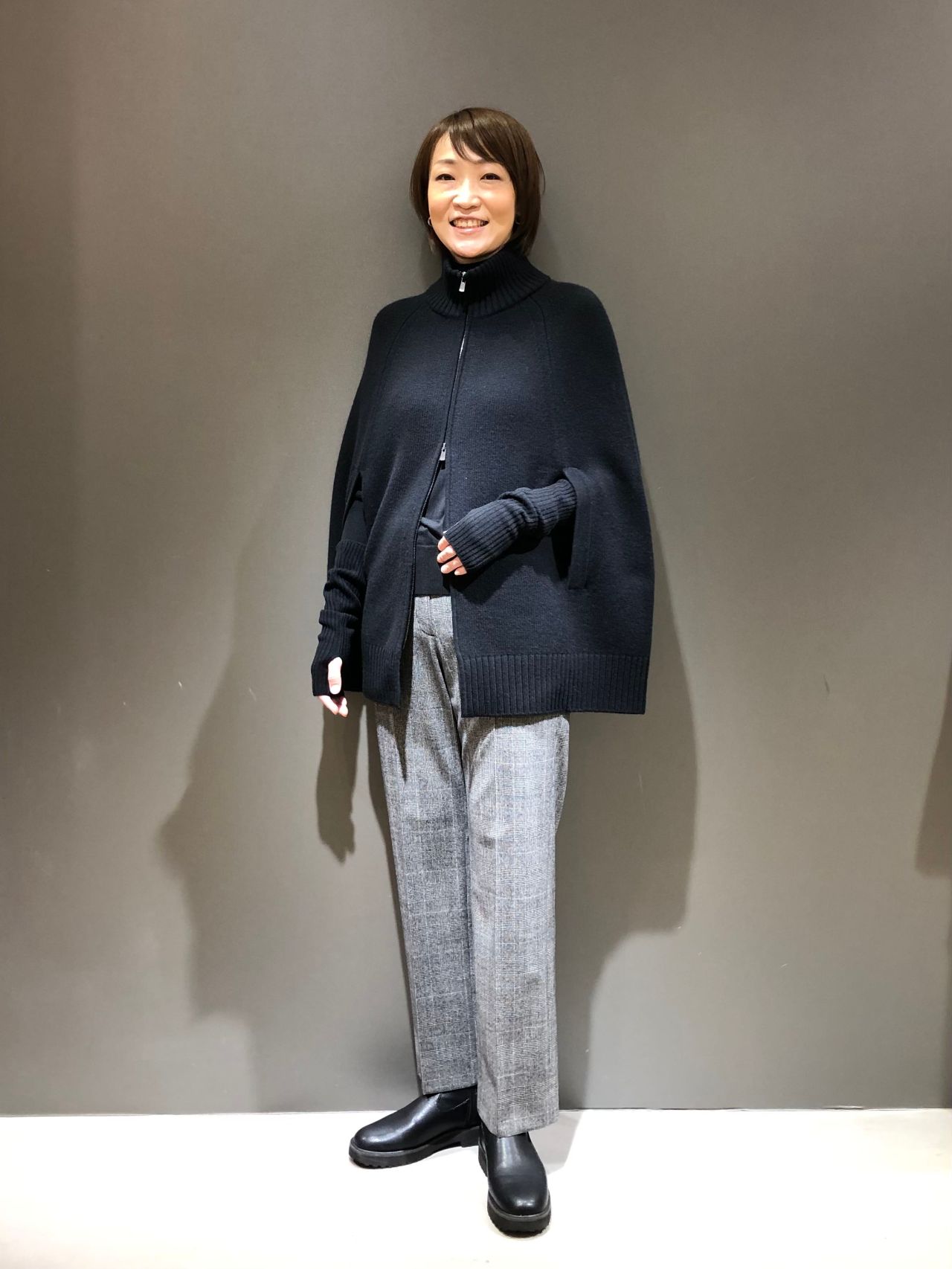 theory luxe ケープ風ジップアップカーディガン theory luxe ケープ風ジップアップカーディガン theory luxe ケープ風