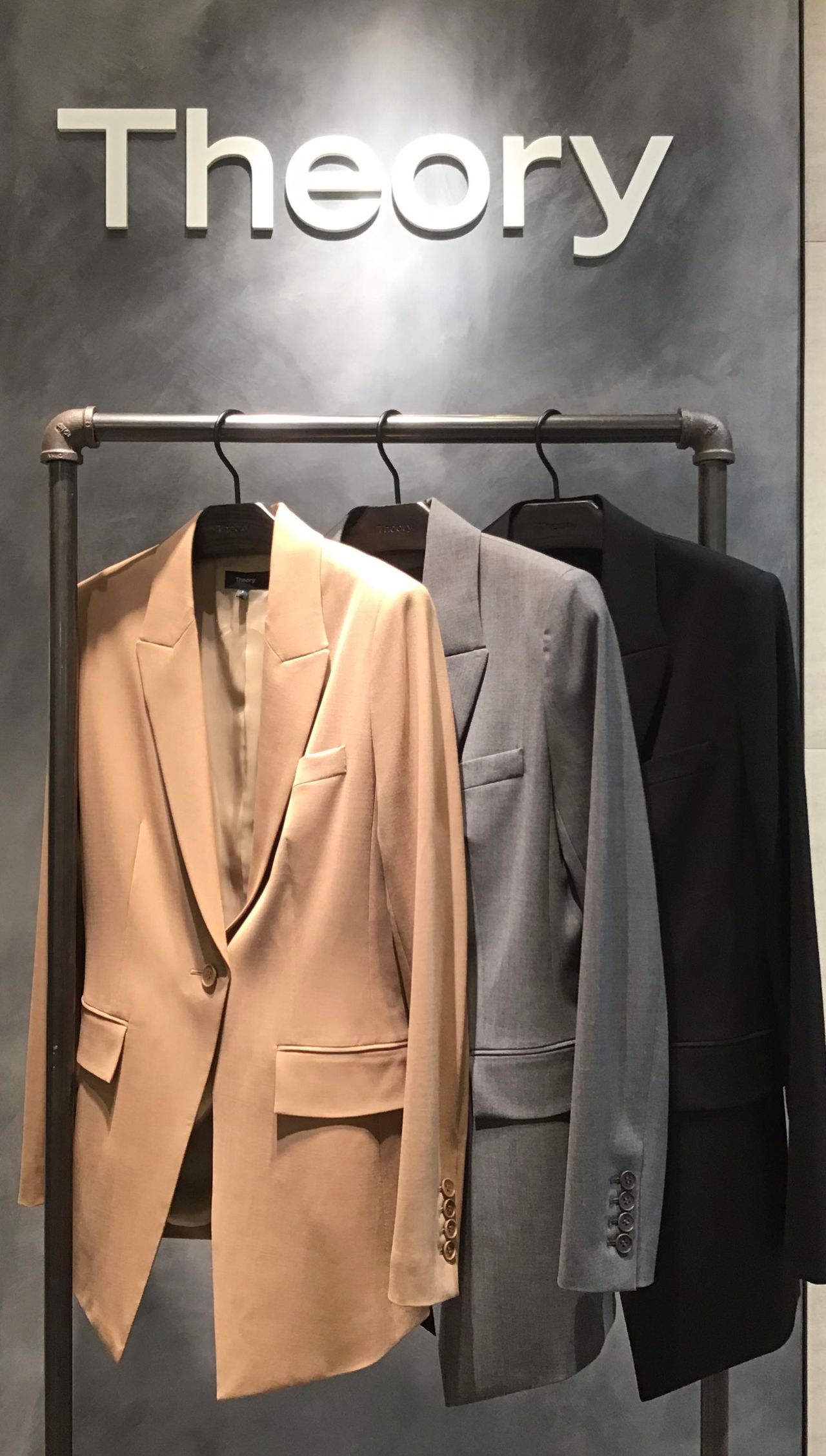 周りと差がつくスーツスタイル 博多阪急店 Theory セオリー ショップブログ