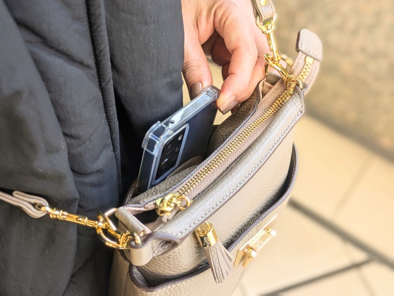 私物】アタオで選ぶ“便利な”帰省・初詣バッグ | ATAO(アタオ) | ATAO