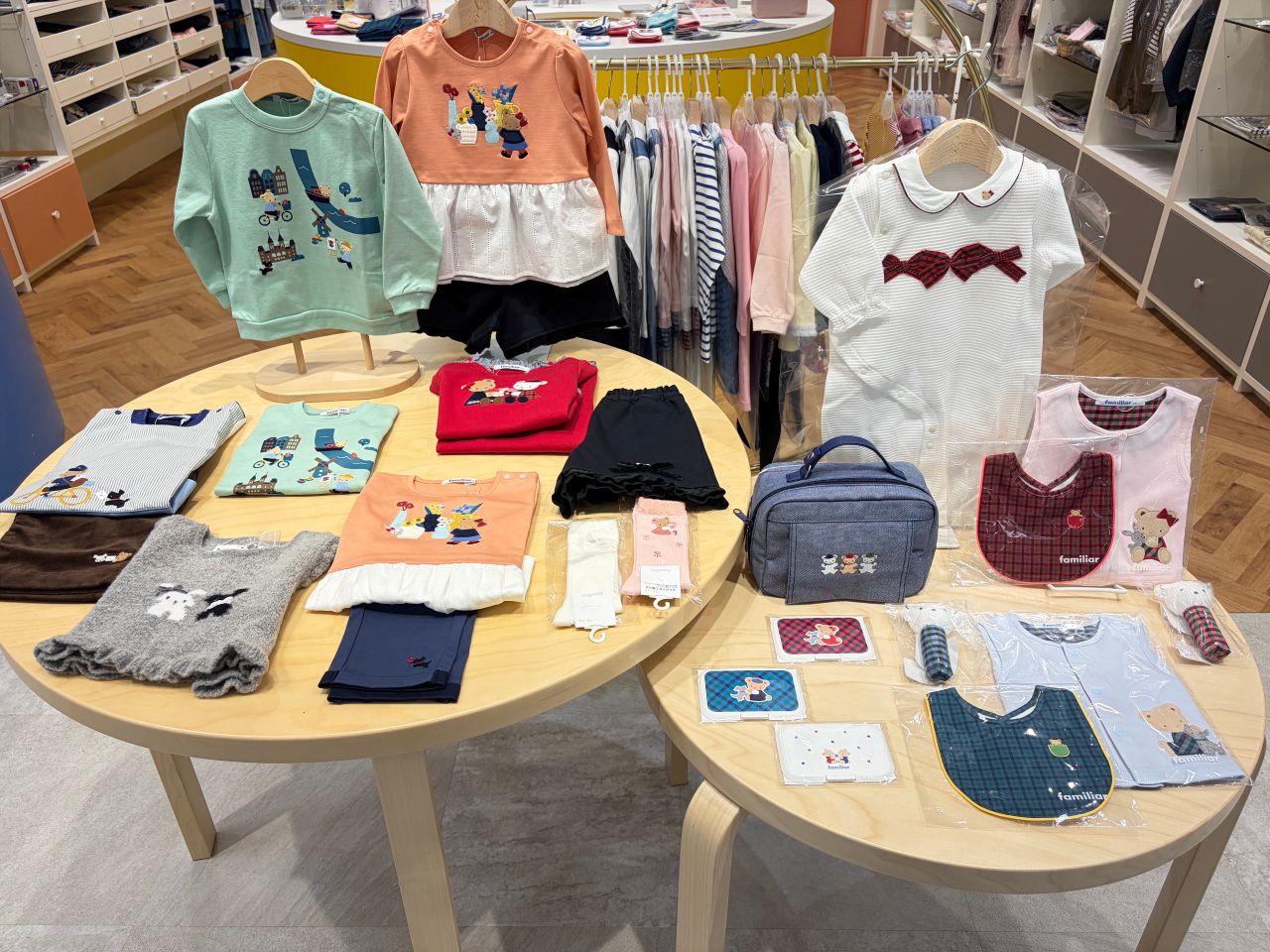 新作入荷しました】店内の様子お届けします｜ファミリア大丸札幌店