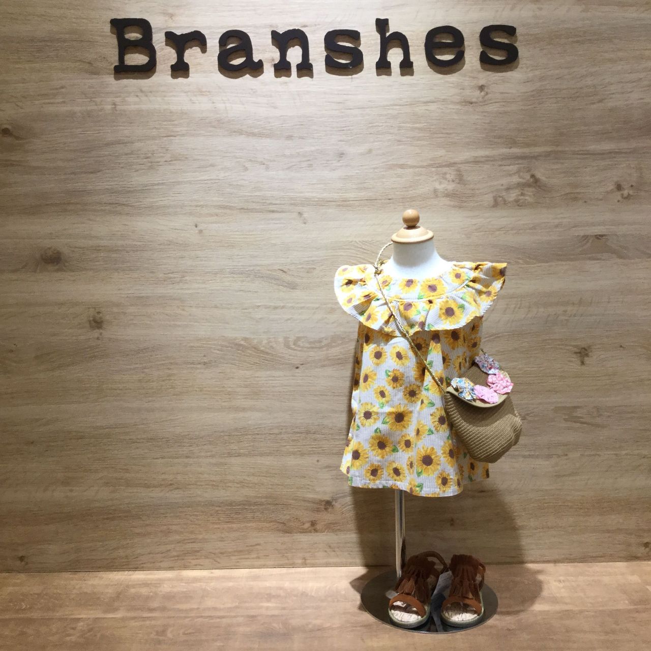 夏にぴったり ひまわり柄ワンピース入荷 Branshesイオンモール高の原店 子供服のブランシェス Branshes 公式ショップブログ