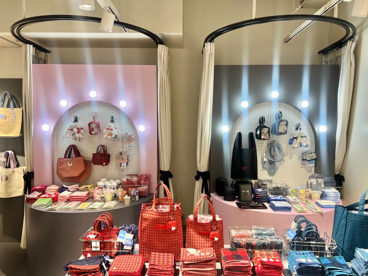 新宿ルミネ1】POP-UP後半はファミちゃんに注目☆｜ファミリアプレスの