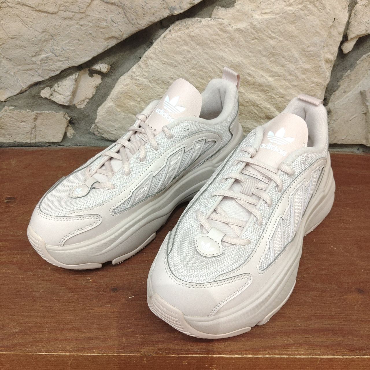 adidas originals】大人気のOZGAIA再入荷しました！ | 三好店