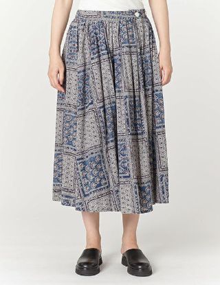 pas de calais パドカレ ブロックプリント ロングスカート 着回しコーディネート》ブロックプリント スカート | pas de