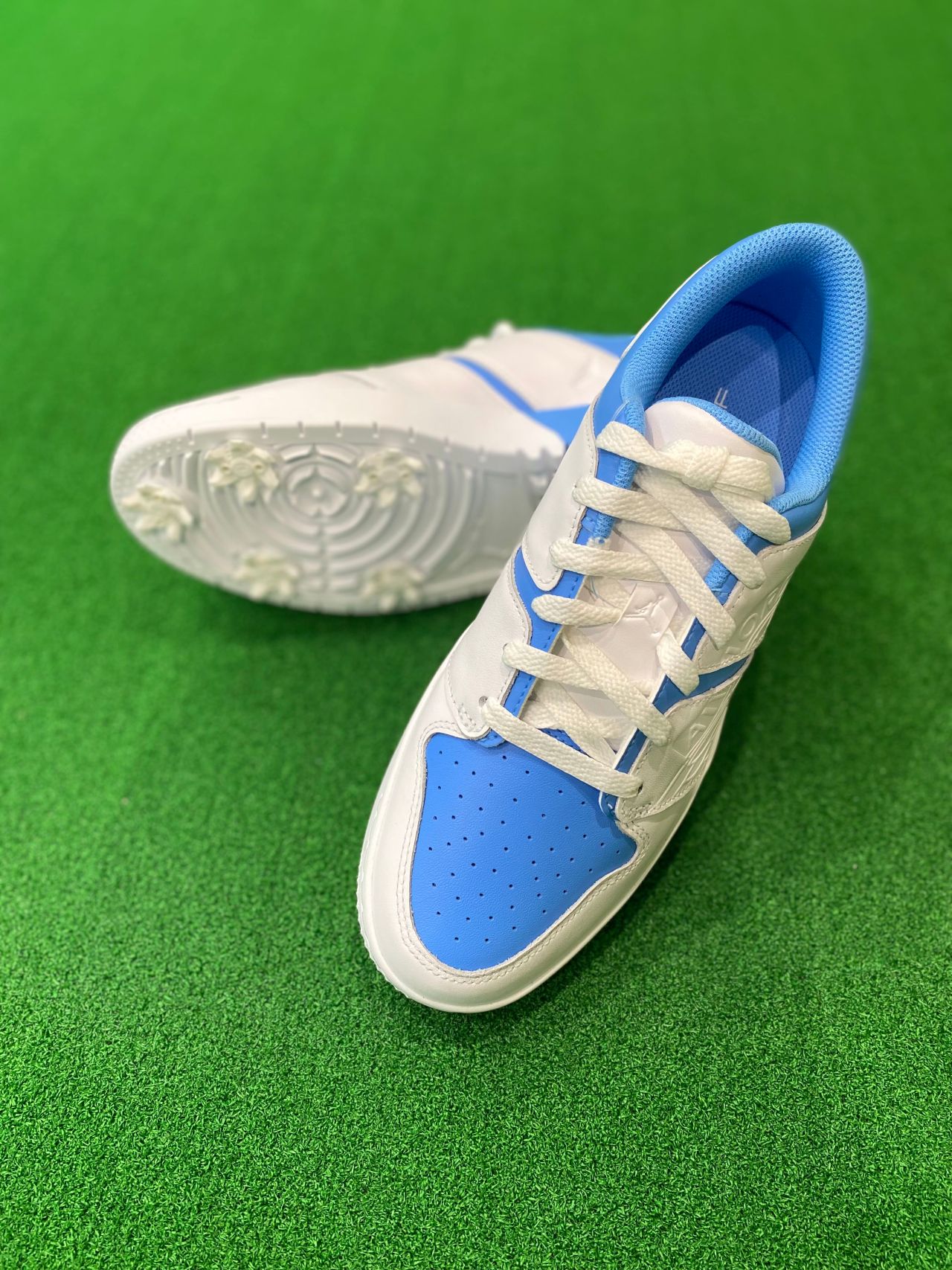 NIKE ジョーダン NU レトロ 1G ゴルフシューズ ホワイト/ブルー Jordan NU Retro 1 G Golf Shoes. Nike.com