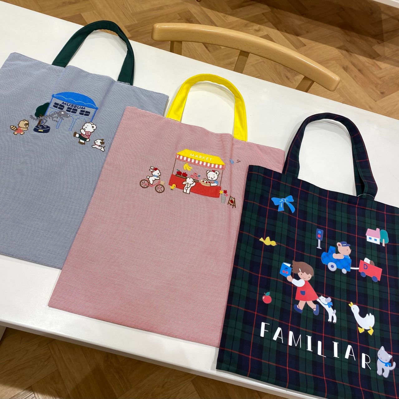 読書週間におすすめ！絵本とバッグ♫｜ファミリア大丸心斎橋店の