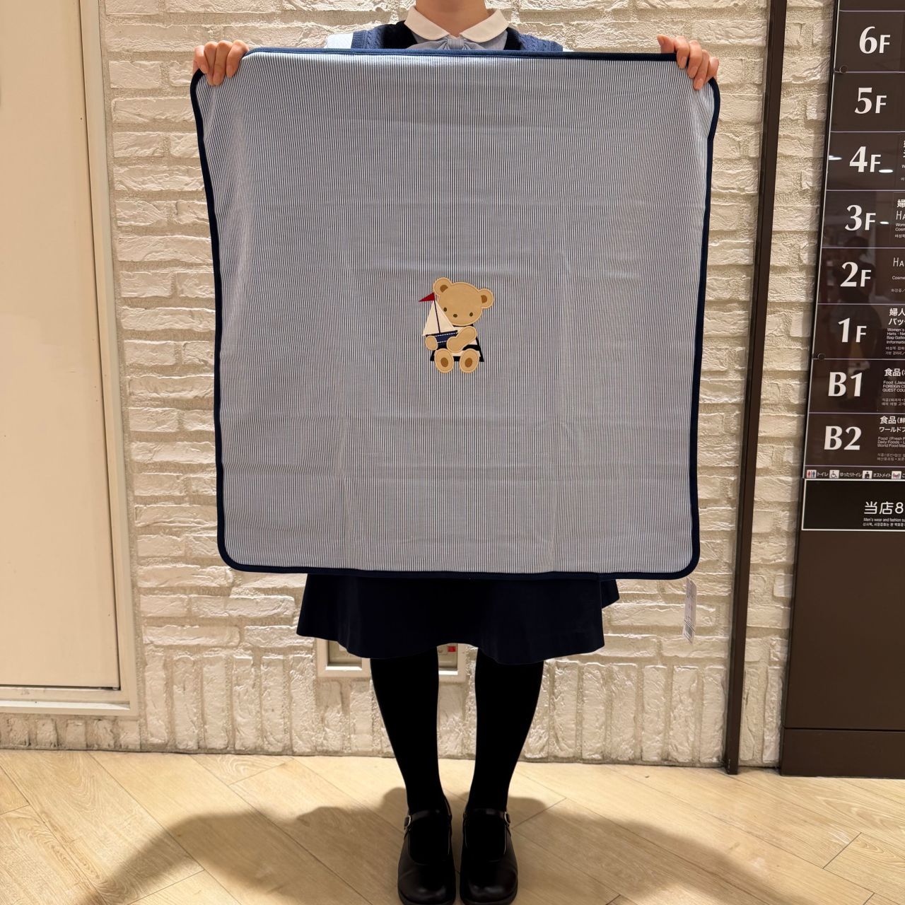 ⭐️タグ付き新品⭐️定価約2万円♡familiar 夏のお出かけチュール袖T 夏がやって来る♪快適なお出かけグッズのご紹介！｜ファミリア阪急