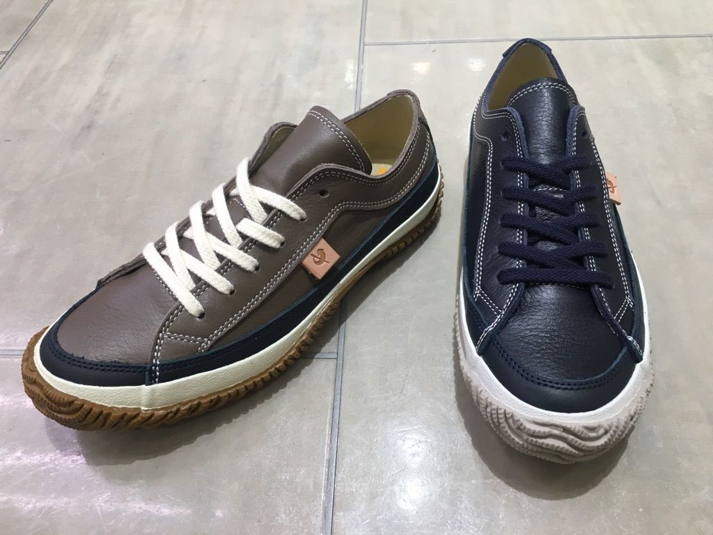 SPINGLE MOVE　スピングルムーブ　革レザー　スニーカー　黒　М（25cm相当） 1334美品スピングルムーブ 本革 レザー サイドジップ 黒 S