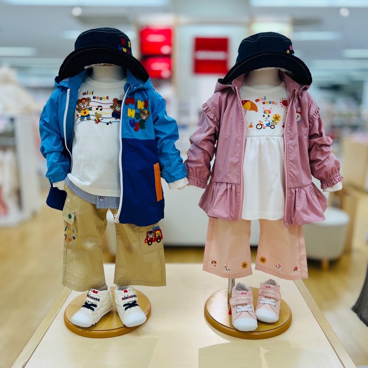 ☆春の通園・お出かけに大活躍！新作ウインドブレーカー☆｜ミキハウス