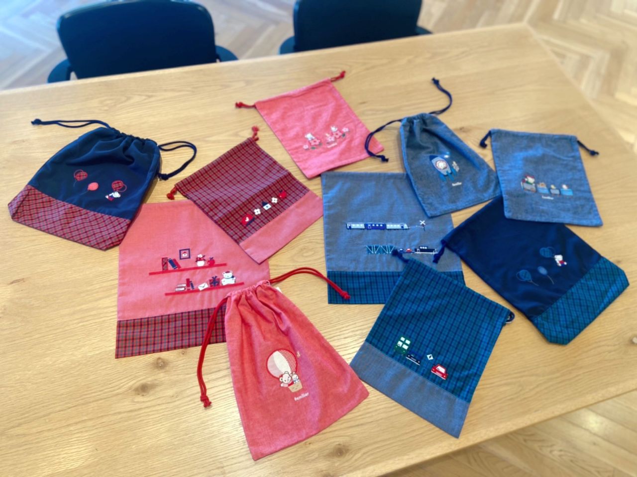 ファミリア familiar 巾着 そごう広島限定 ファミリア familiar 巾着 そごう広島限定 ファミリア familiar