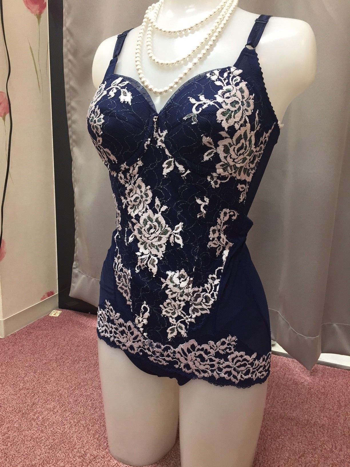 MARUKO リュミエンス 楽天市場】デコルテ リュミエス イデラ シルク混