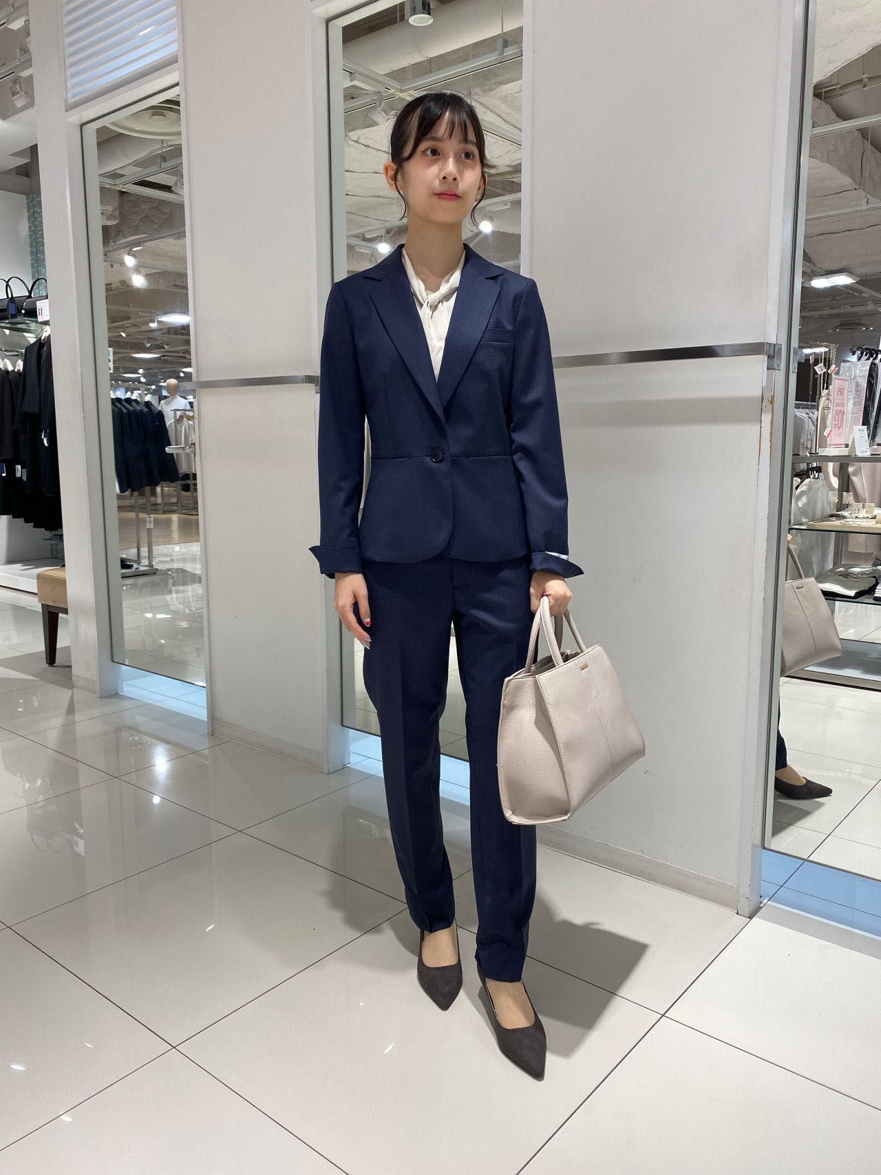 最終値下げ❗️【定価¥120,000】ユニバーサルランゲージ　3Pスーツ スーツ／2つボタン／無地／NR07 | SUIT SQUARE／UNIVERSAL