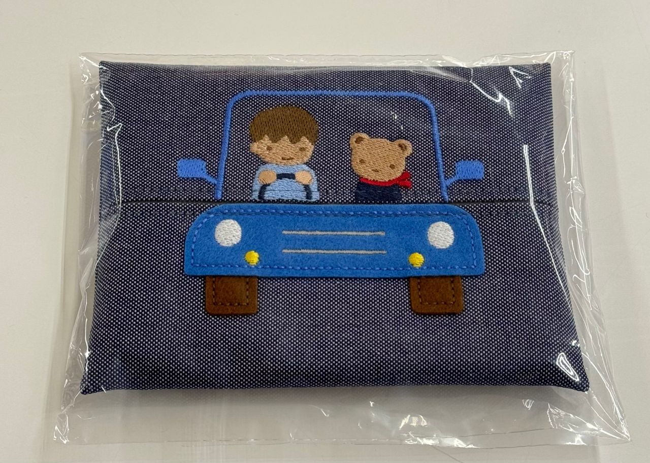 【新品✨タグ付き】ファミリア　120cm デニムパンツ FINAL SALE】SOMETHING LISAフレアガーベラ刺繍デニムパンツ