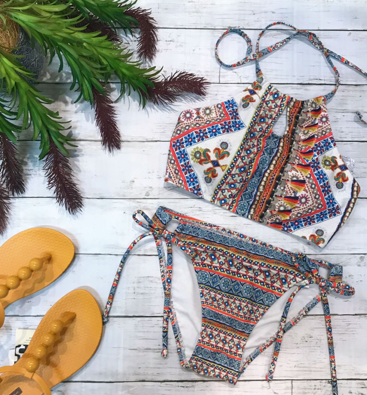 おしゃれ】刺繍風エスニック水着×ニッ | 天王寺ミオ 6/20-9/27期間