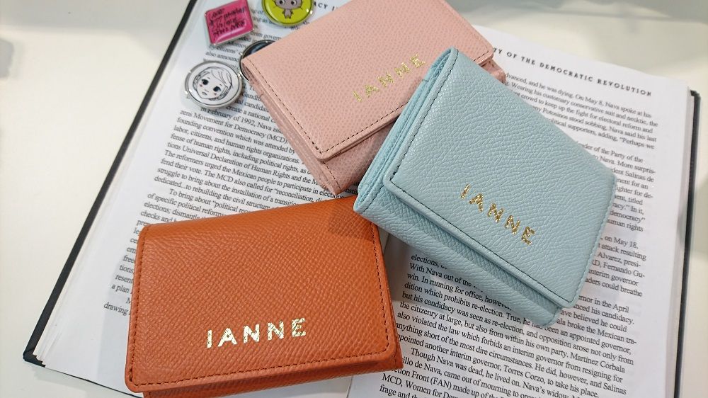 イアンヌ　　ミニ財布 IANNEイアンヌ ミニ財布