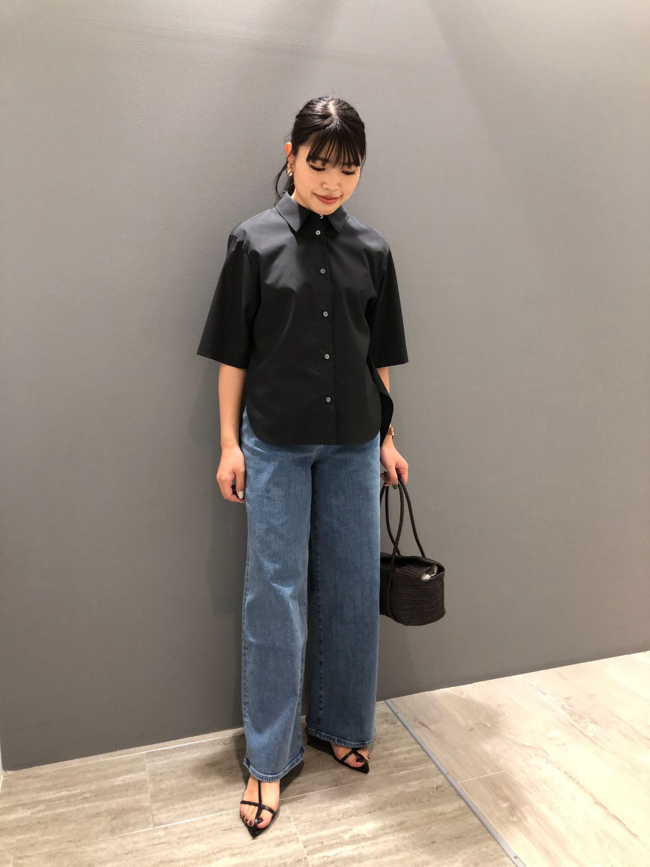 【新品未着用】完売品！！Theory セオリー 2023SS リネンパンツ 新品未着用】完売品！！Theory セオリー 2023SS リネンパンツ